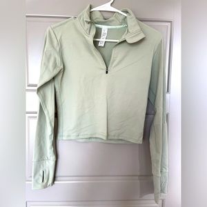 Paragon Cropped 1/4 zip - Sage green